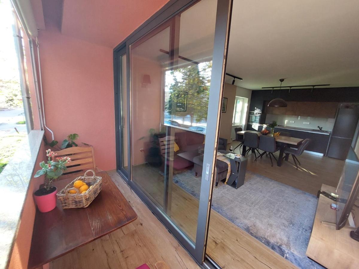 Anago Apartments زادار المظهر الخارجي الصورة